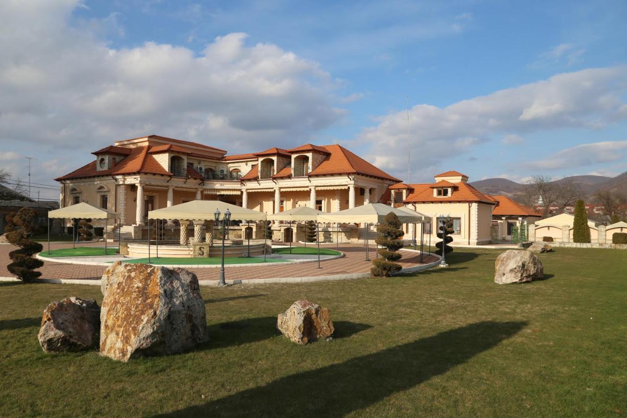 Pensiunea Trei Pini Seini Exterior foto