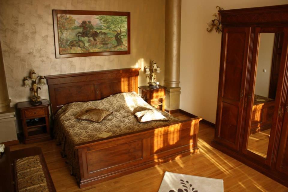 Pensiunea Trei Pini Seini Exterior foto