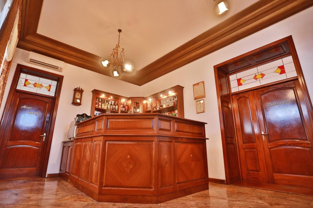 Pensiunea Trei Pini Seini Exterior foto